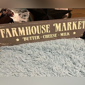 Farmhouse Market Sign